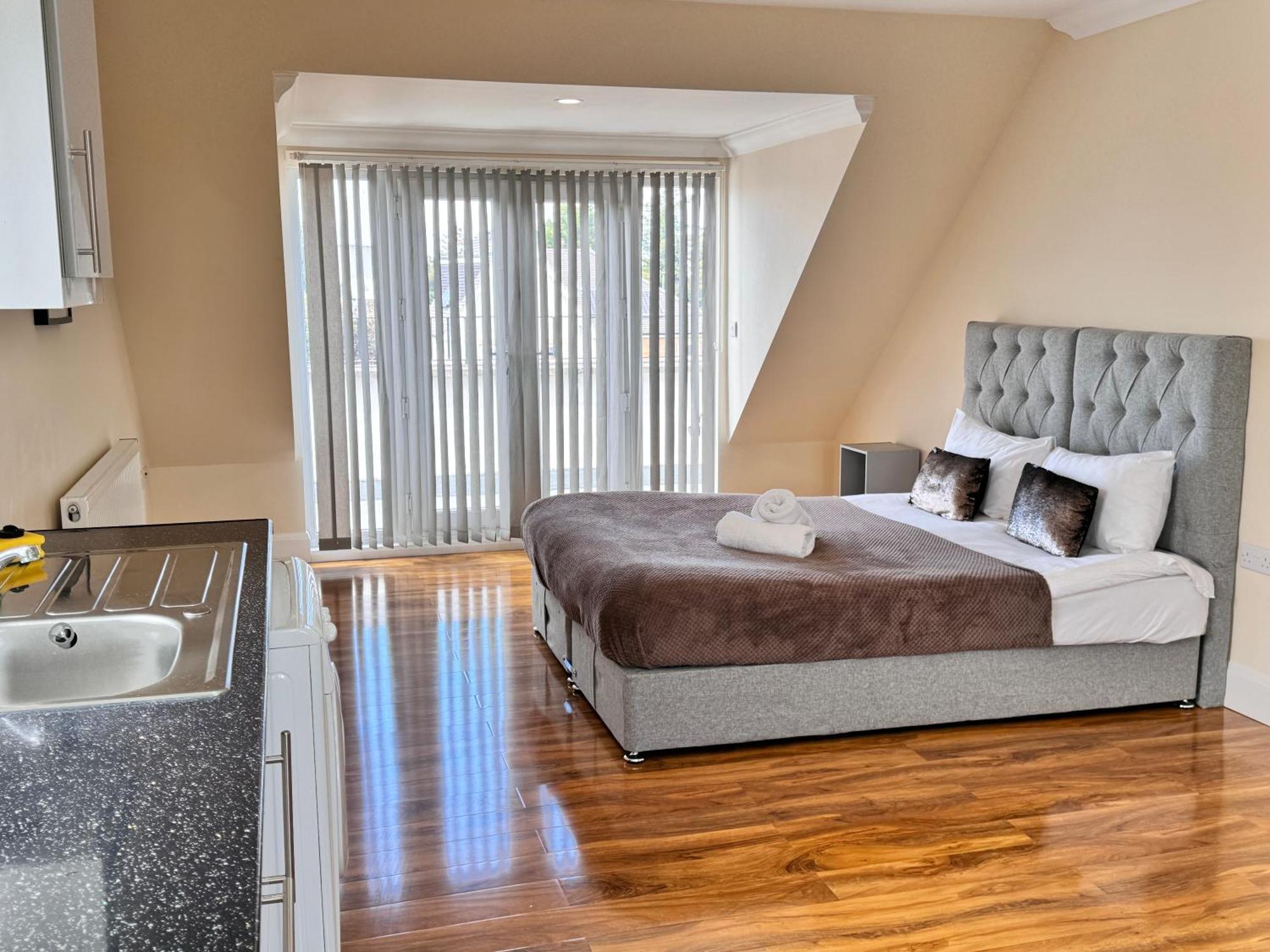 Relaxing Airport Rooms Stanwell Zewnętrze zdjęcie